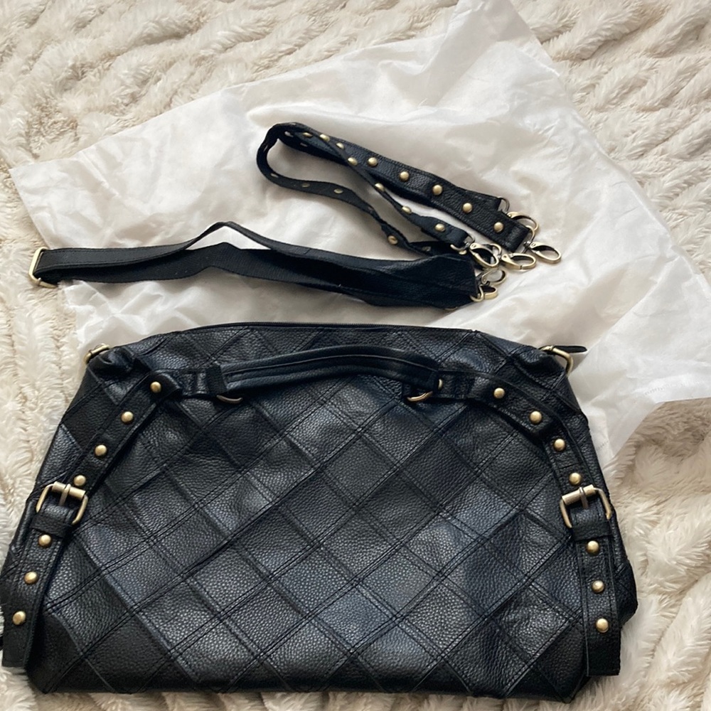 Caerlif Leather Satchel